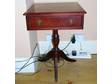 £15 - SIDE TABLE Small elegant table